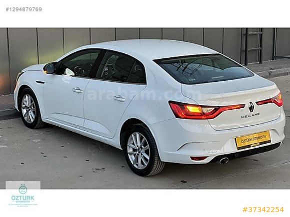 ÖZTÜRK'den MEGANE 1.5 DCİ TOUCH OTOMATİK DÜŞÜK Km'de
