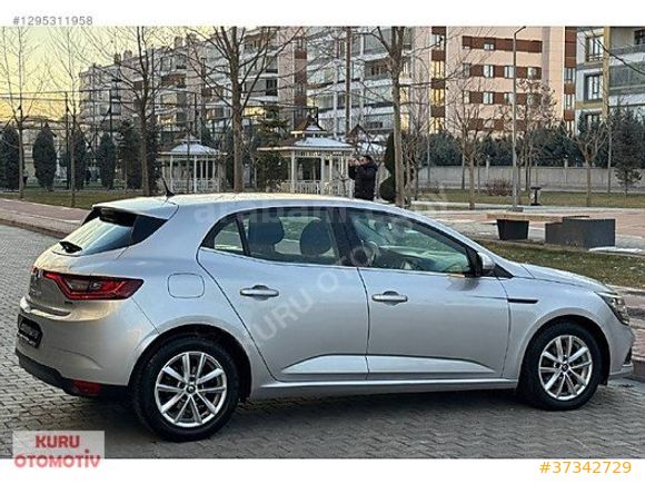 KURU DAN 2016 MEGANE 1.5 DCI TOUCH OTOMATİK 104.000 KM DE