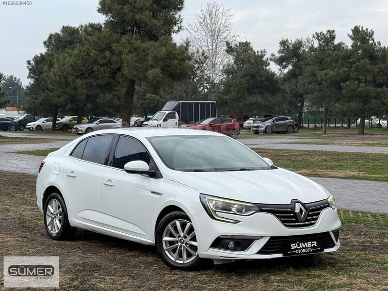 Galeriden Renault Megane 1.5 dCi Touch 2017 Model Bursa 167.000 km Beyaz