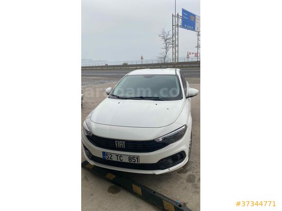 İkinci Sahibinden Fiat Egea 1.4 Fire Easy 2021 Model  63500 km Beyaz , muayene yeni