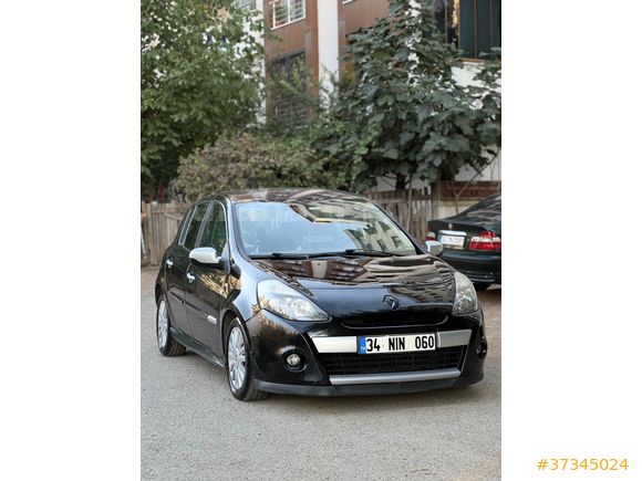 TEMİZ DOLU PAKET 
Renault Clio 1.5 dCi Extreme