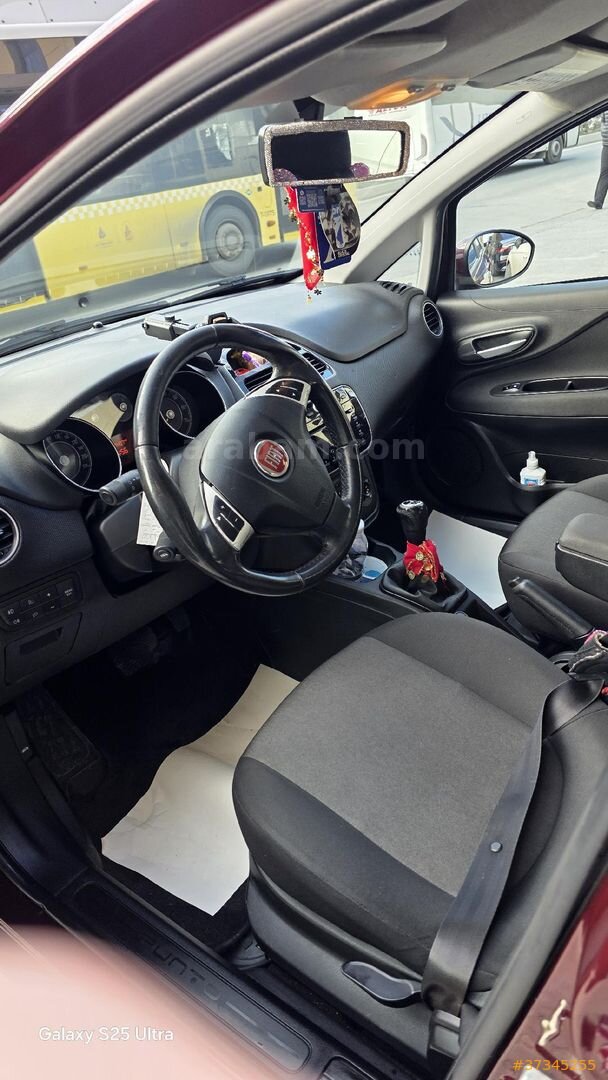 Sahibinden Fiat Punto 1.4 Easy S&S 2013 Model İstanbul 128.500 km Bordo 4