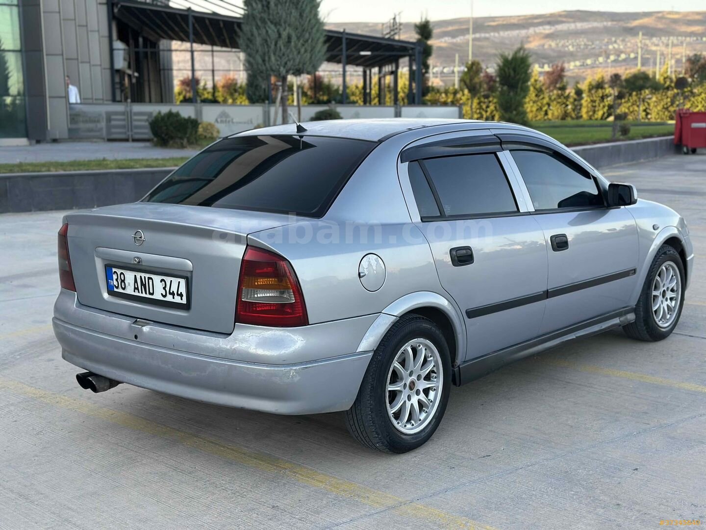 Galeriden Opel Astra 2.0 DTI 2003 Model Kayseri 320.000 km Gri (Gümüş) 4