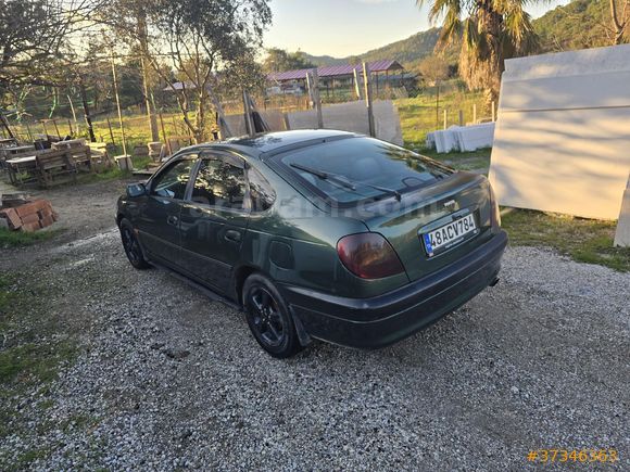 Sahibinden Toyota Avensis 2.0  1999 Model  180.000 km Yeşil