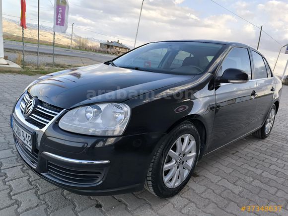 Sahibinden Volkswagen Jetta 1.4 TSi Midline 2010 Model