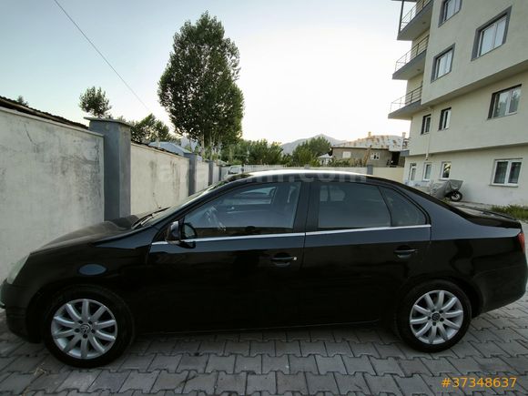 Sahibinden Volkswagen Jetta 1.4 TSi Midline 2010 Model
