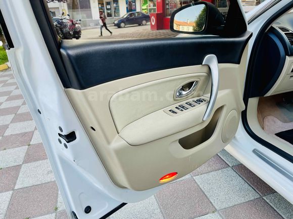 Galeriden Renault Latitude 1.5 dCi Privilege 2013 Model Tokat