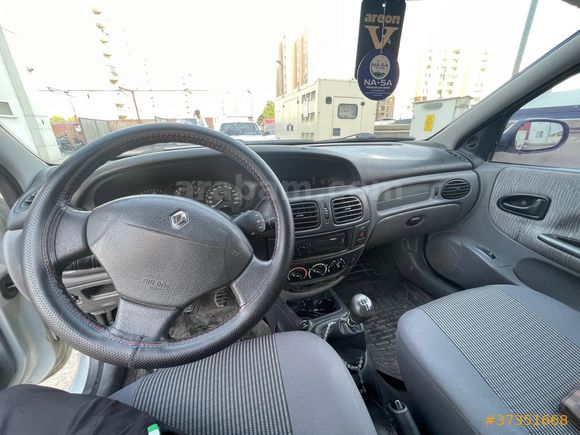 Sahibinden Renault Megane 1.4 2001 Model