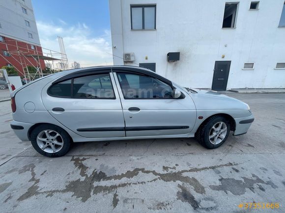Sahibinden Renault Megane 1.4 2001 Model