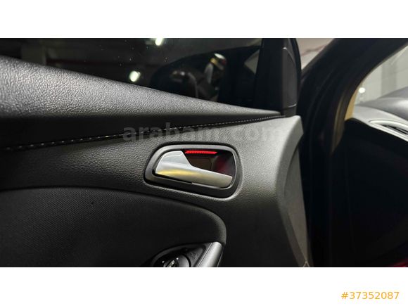 Sahibinden Ford Focus 1.6 TDCi Titanium 2013 Model 