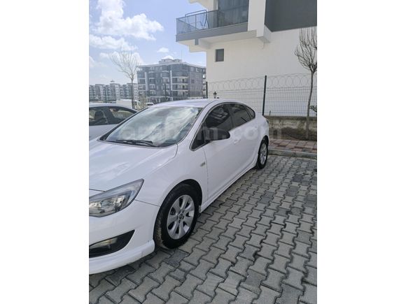 Sahibinden darbesiz boyasiz Opel Astra 1.4 T Edition Plus 2019 Model