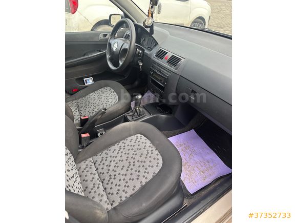 Acil ihtiyaçtan Sahibinden Skoda Fabia 1.2 Classic 2005 Model