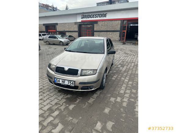 Acil ihtiyaçtan Sahibinden Skoda Fabia 1.2 Classic 2005 Model
