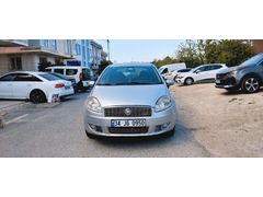 Fiat Linea 1.3 Multijet Active Plus 2012 Model  225000 km Gri (metalik). 2012 model aracın bütün ağır bakımları yapılmıştır aracın ön kaporta lokalvar