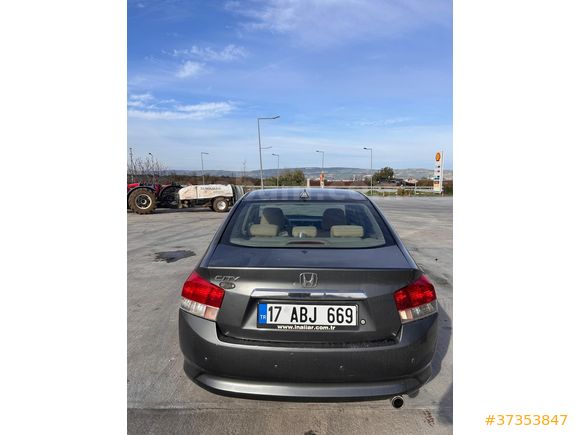 Sahibinden Honda City 1.4 LS 2011 Model