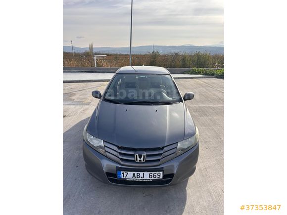 Sahibinden Honda City 1.4 LS 2011 Model