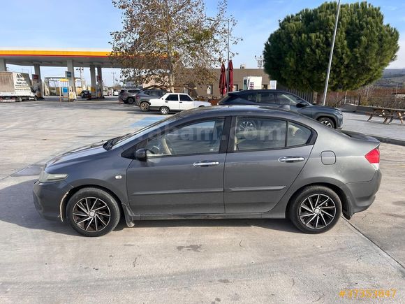 Sahibinden Honda City 1.4 LS 2011 Model