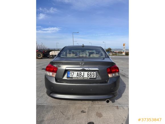 Sahibinden Honda City 1.4 LS 2011 Model