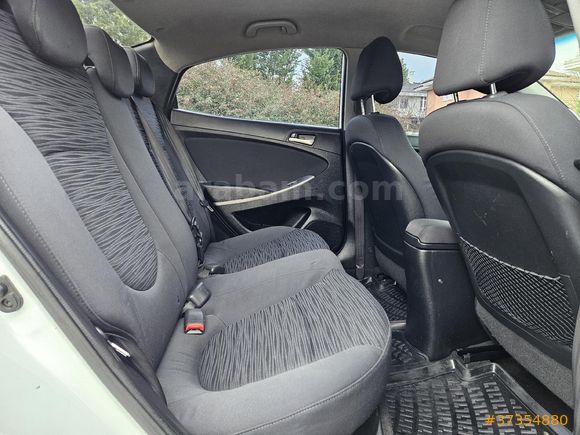 Sahibinden Hyundai Accent Blue 1.6 CRDI Mode Plus 2015 Model