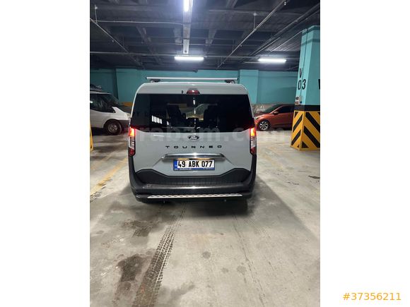 Sahibinden Ford Tourneo Courier 1.0 EcoBoost Titanium 2025 Model 