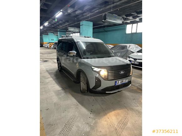 Sahibinden Ford Tourneo Courier 1.0 EcoBoost Titanium 2025 Model 