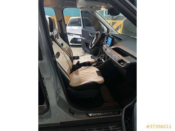 Sahibinden Ford Tourneo Courier 1.0 EcoBoost Titanium 2025 Model 