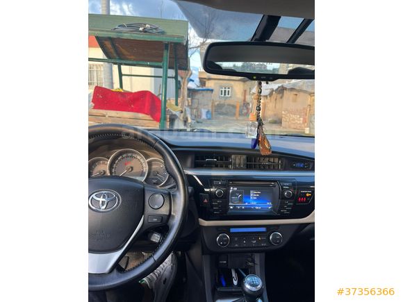 Sahibinden Toyota Corolla 1.4 D-4D Advance 2015 Model