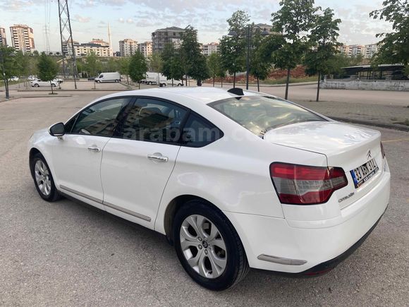Bakımlı-Temiz 2012 model Citroen C5 1.6 e-HDi Confort   