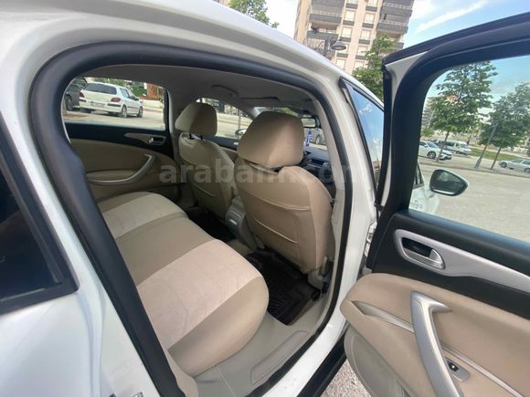 Bakımlı-Temiz 2012 model Citroen C5 1.6 e-HDi Confort   