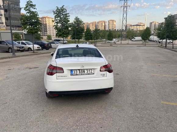 Bakımlı-Temiz 2012 model Citroen C5 1.6 e-HDi Confort   