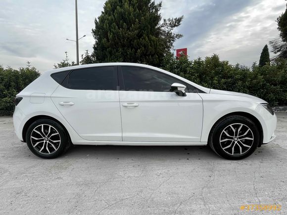Sahibinden Seat Leon 1.2 TSI 110 hp Style 2015 Model  153.000 km Beyaz