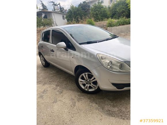 Sahibinden Opel Corsa 1.3 CDTI Essentia 2011 Model  179.000 km normal hasar var citir Gri (Gümüş)
