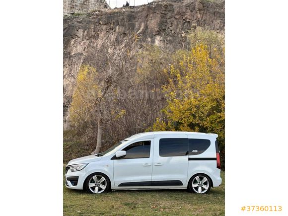 Sahibinden Renault Express 1.5 BlueDCI Joy 2024 Model 