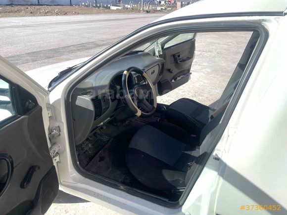 Sahibinden Volkswagen Caddy 1.9 D 2000 Model 