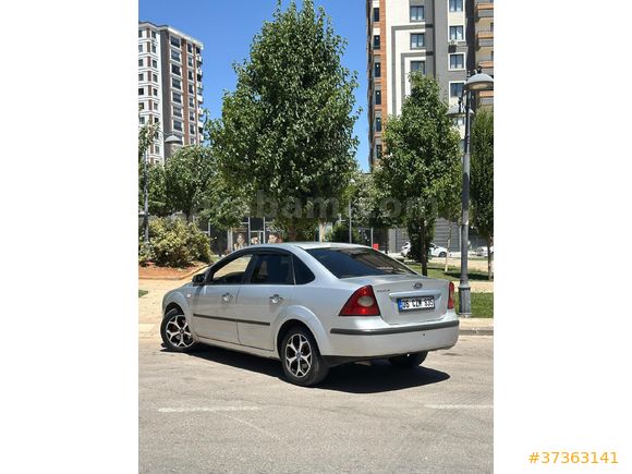 Sahibinden Ford Focus 1.6 TDCi Trend 2006 Model