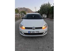 105000 km  Volkswagen Golf 1.6 TDi BlueMotion Highline 2015 Model  