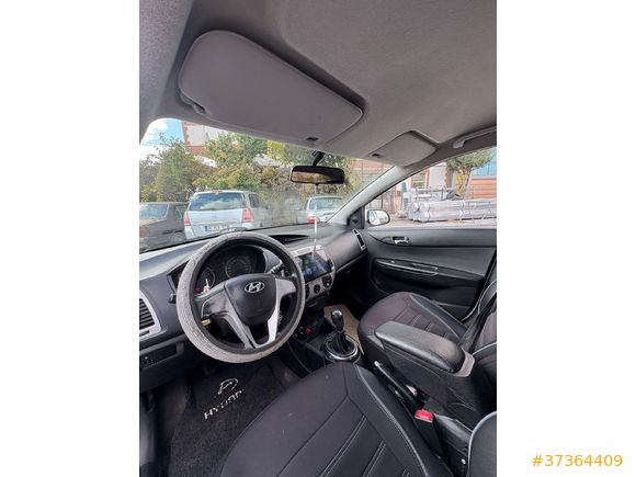 Sahibinden Hyundai i20 1.4 CRDi Style 2011 Model