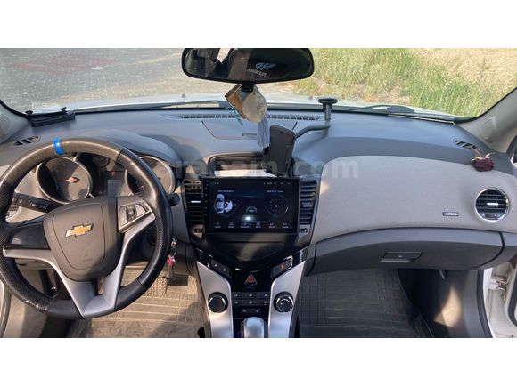 86bindeOtomatik Chevrolet Cruze 1.6 LS 2010 Model  