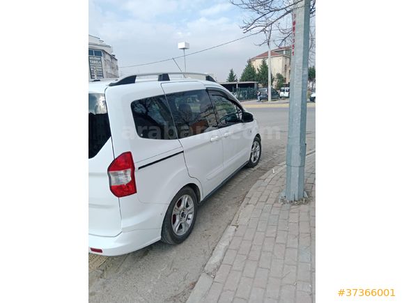 Sahibinden Ford Tourneo Courier 1.5 TDCİ  delux 2015 Model
