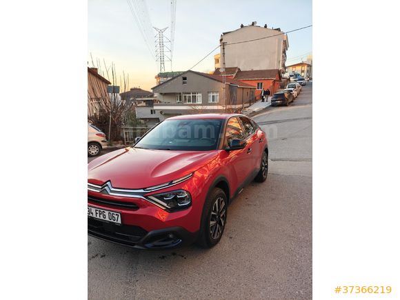 Sahibinden Citroen C4 SUV 1.2 PureTech Feel Bold 2022 Model  14.700 km Kırmızı