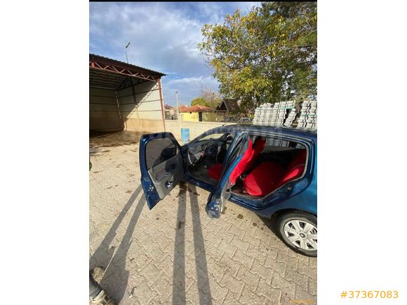 Sahibinden Renault Clio 1.4 RNA 2000 Model 