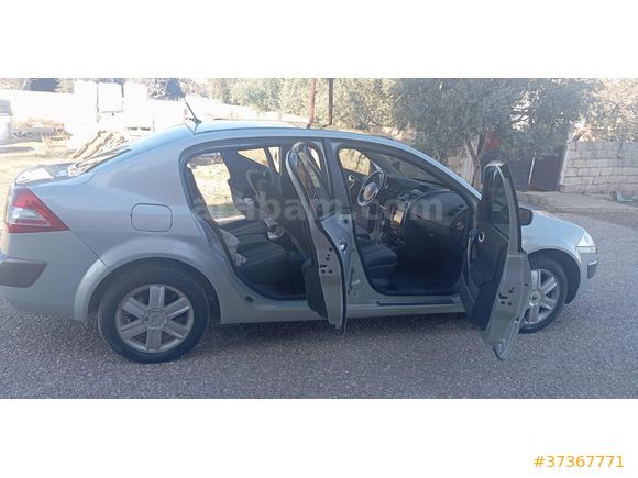 Sahibinden Renault Megane 1.6 Dynamique 2004 Model