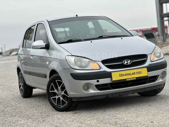 Tüm kartlara 12 ay taksit imkanı 
CAM GİBİ  2011 Hyundai Getz 1.5 VGT 4 silindir