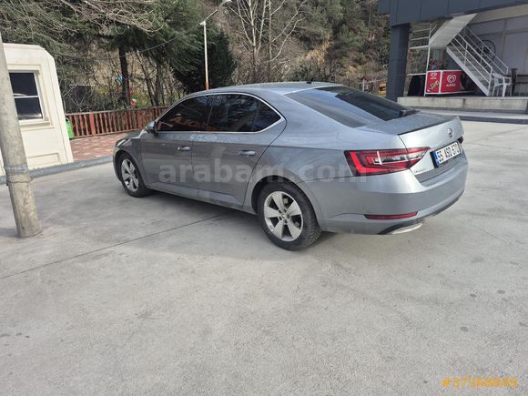 Sahibinden Skoda SuperB 1.6 TDI Style 2018 Model Bilecik 130.000 km Gri