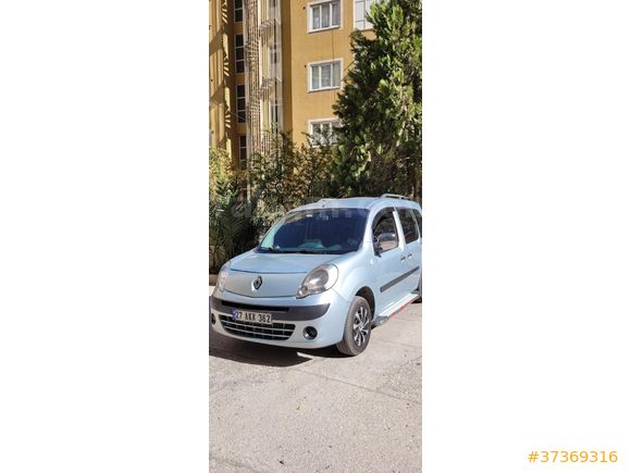 Sahibinden Renault Kangoo Multix 1.5 dCi Authentique 2010 Model  390.320 km Gri (Gümüş)
