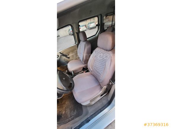 Sahibinden Renault Kangoo Multix 1.5 dCi Authentique 2010 Model  390.320 km Gri (Gümüş)