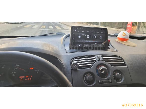 Sahibinden Renault Kangoo Multix 1.5 dCi Authentique 2010 Model  390.320 km Gri (Gümüş)