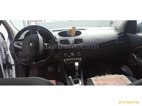 Sahibinden Renault Fluence 1.6 Extreme 2012 Model