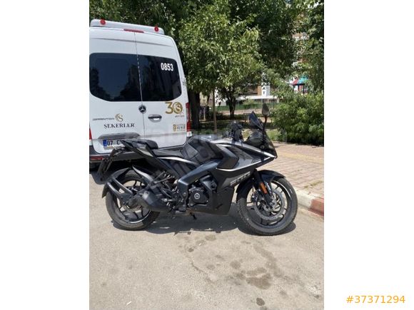 ??? 2024 BAJAJ RS200 — 9.100 KM — DEĞİŞENSİZ — ACİL SATILIK