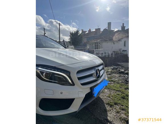 GARAJ ARABASI GLA 180 d AMG